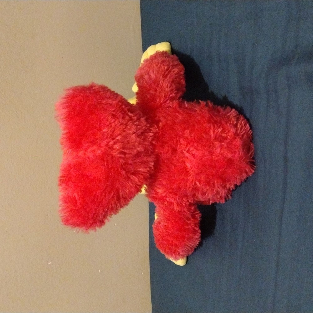 Poppy Playtime Kissy Missy Plushie - Picture 4 of 6